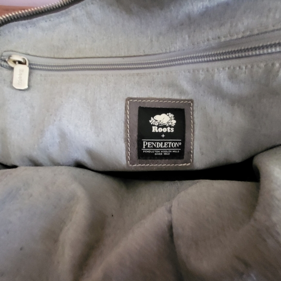 *RARE* Roots x Pendleton grey smoke bag...only one. Very collectible. - Picture 9 of 9